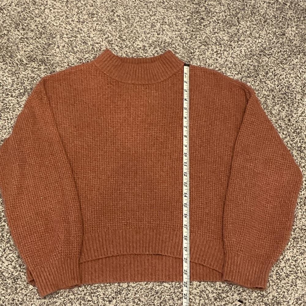 Old Navy Sweater in Warm Orange, soft rust color size 14-16 - Picture 3 of 8